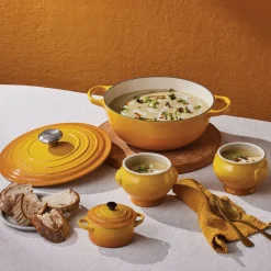 Signature Cast Iron Soup Pot 28cm