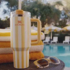 The Butter Cabana Quencher H2.0 FlowState Tumbler 1.18L