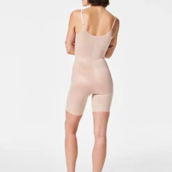 Thinstincts® 2.0 Medium Control Mid-Thigh Bodysuit