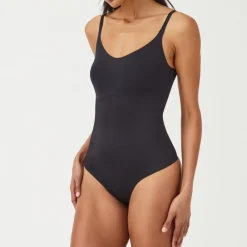 Thinstincts® 2.0 Medium Control Cami Thong Bodysuit