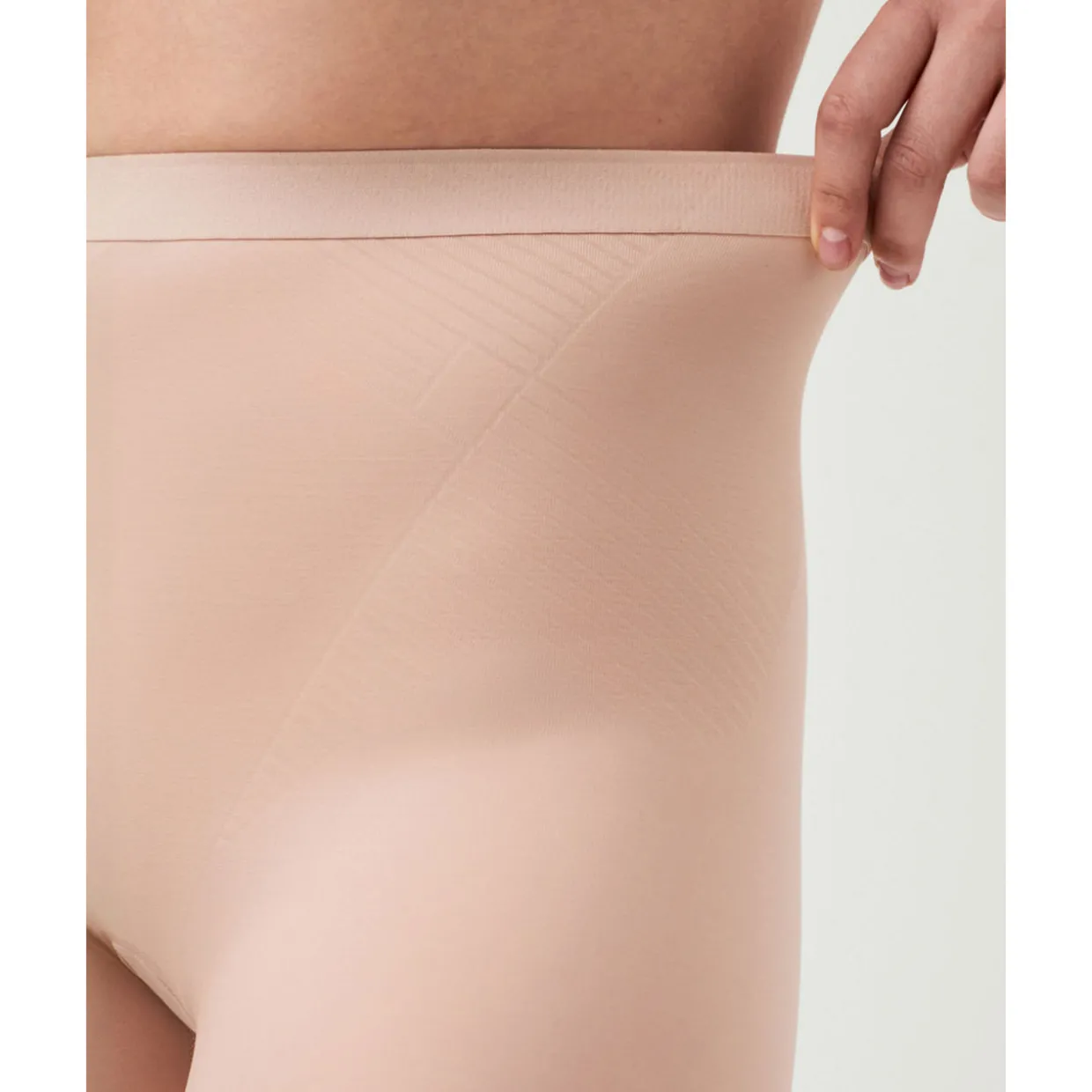 Thinstincts® 2.0 Medium Control Girlshorts