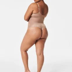 Thinstincts® 2.0 Medium Control High Waisted Thong