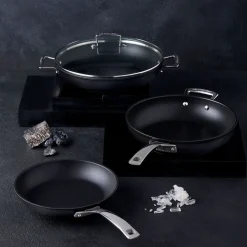 Toughened Non-Stick Shallow Casserole 26cm
