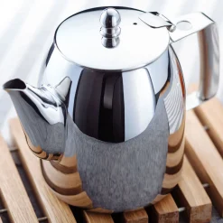 Traditional Eight-Cup Continental Teapot 1.5L