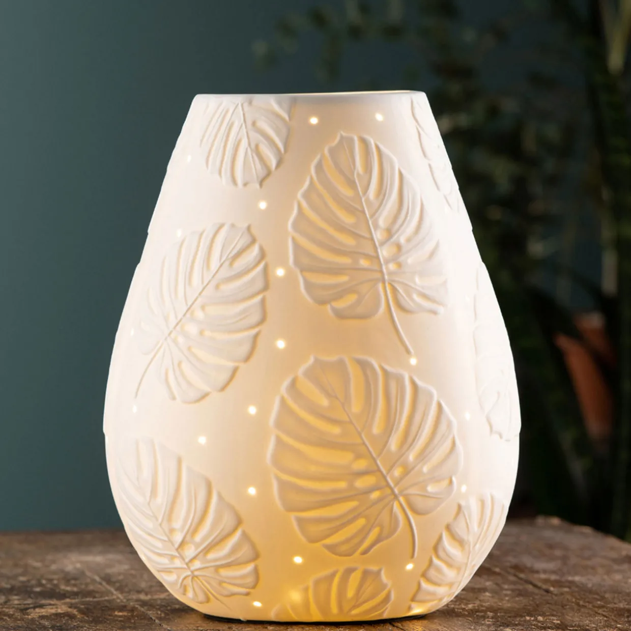 Tropical Luminaire