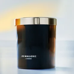 Velvet Rose & Oud Cologne Intense Classic Candle