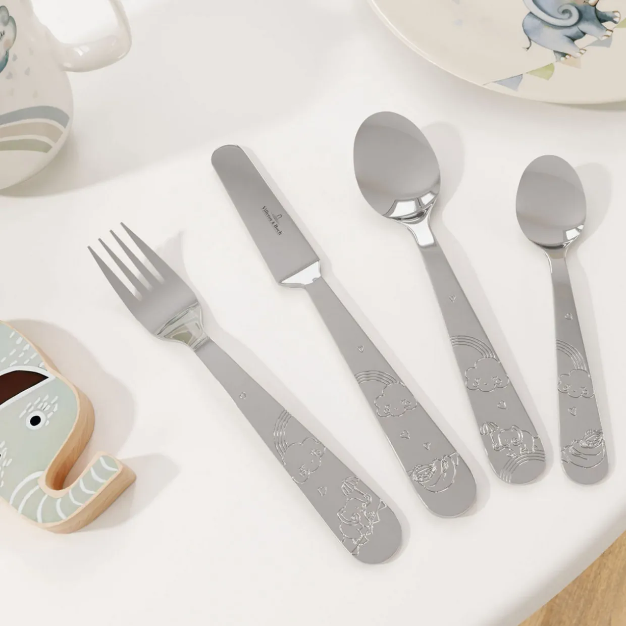 Walk Like An Elephant 4-Piece Cutlery Set