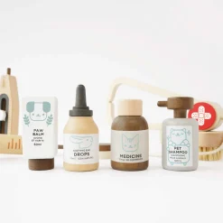 Wooden Animal Vet Set