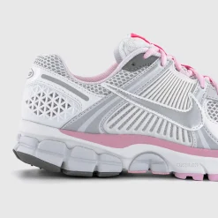 Zoom Vomero 5 Trainers
