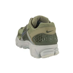 Zoom Vomero 5 Trainers